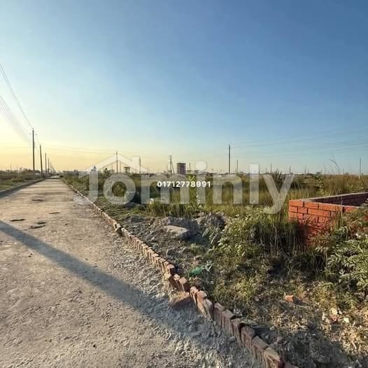 Prime 3 Katha South Facing Plot for Sale in Block-P, Bashundhara R/A | Near Stadium