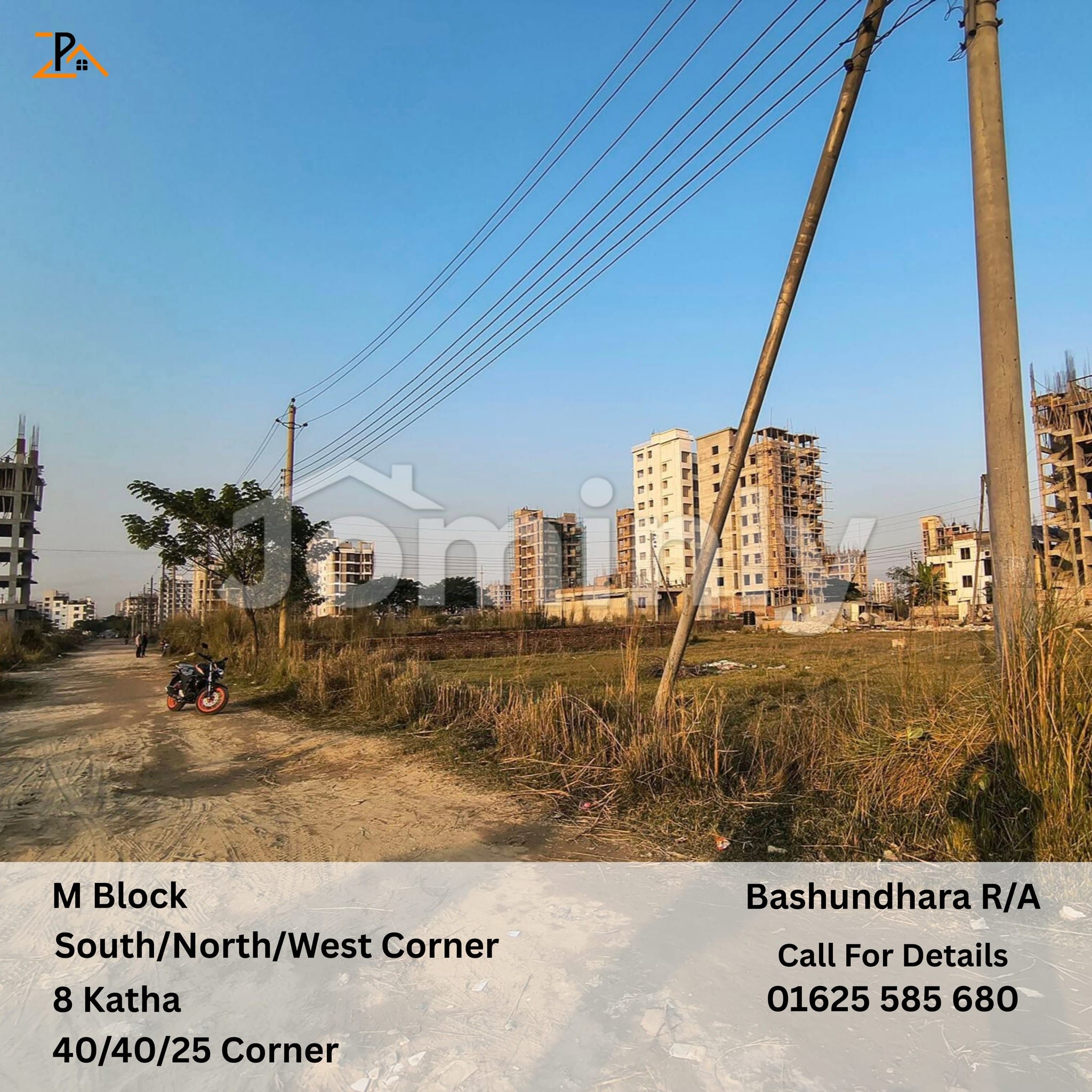 Elite 8 Katha South-West Corner Plot for Sale in Block-M, Bashundhara R/A | 40'+40'+25' Road