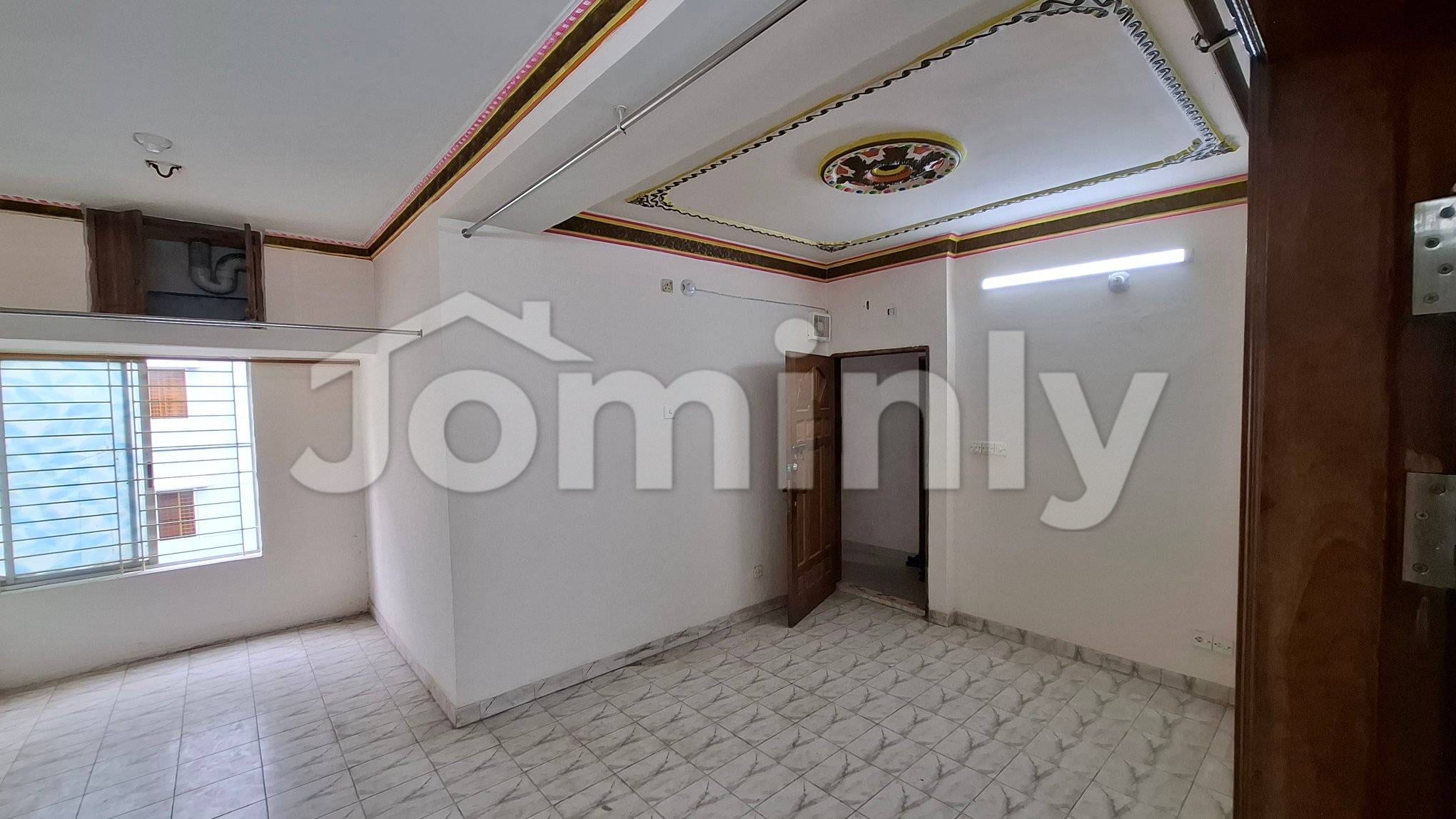 1070 Sqft Used Apartment for Sale in South Banasree Block-B | Titas Gas & Parking Included - 3