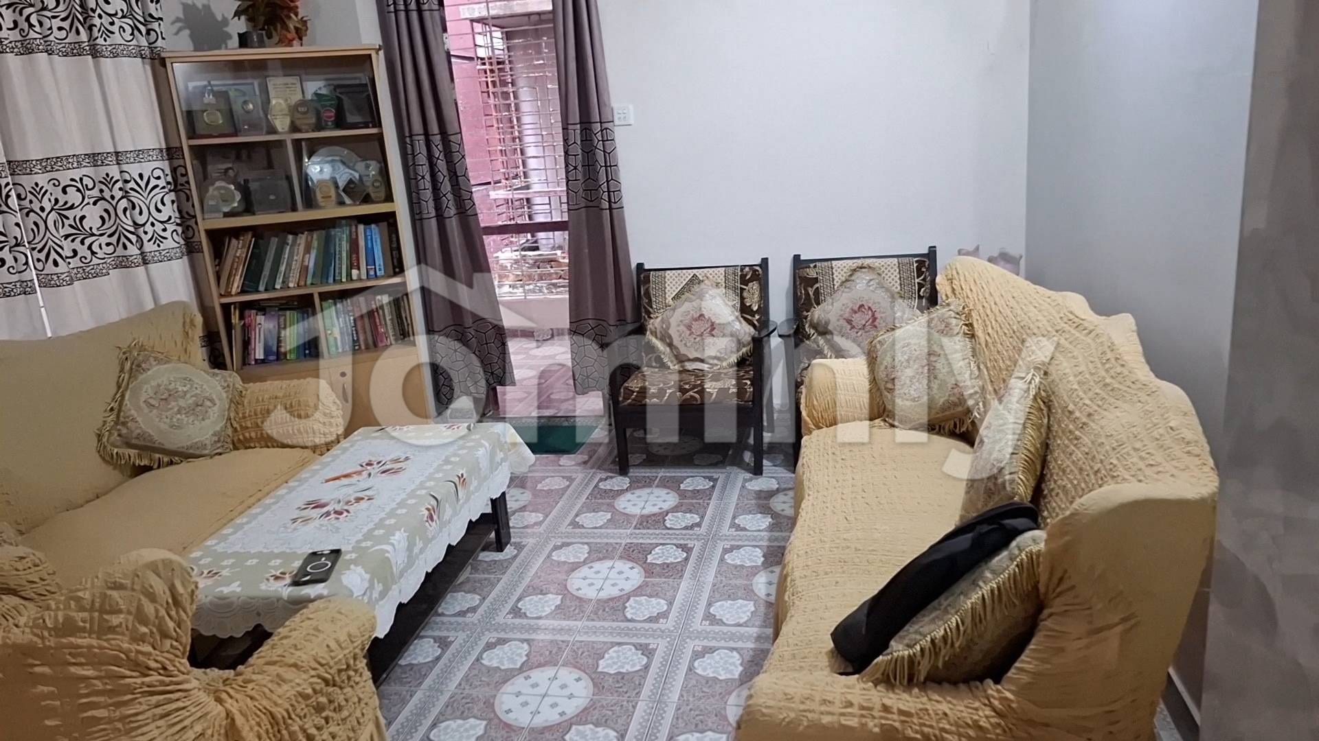 Spacious 1650 Sqft Apartment for Sale in South Banasree Block-D | Price: 90 Lac Only | Titas Gas & Parking