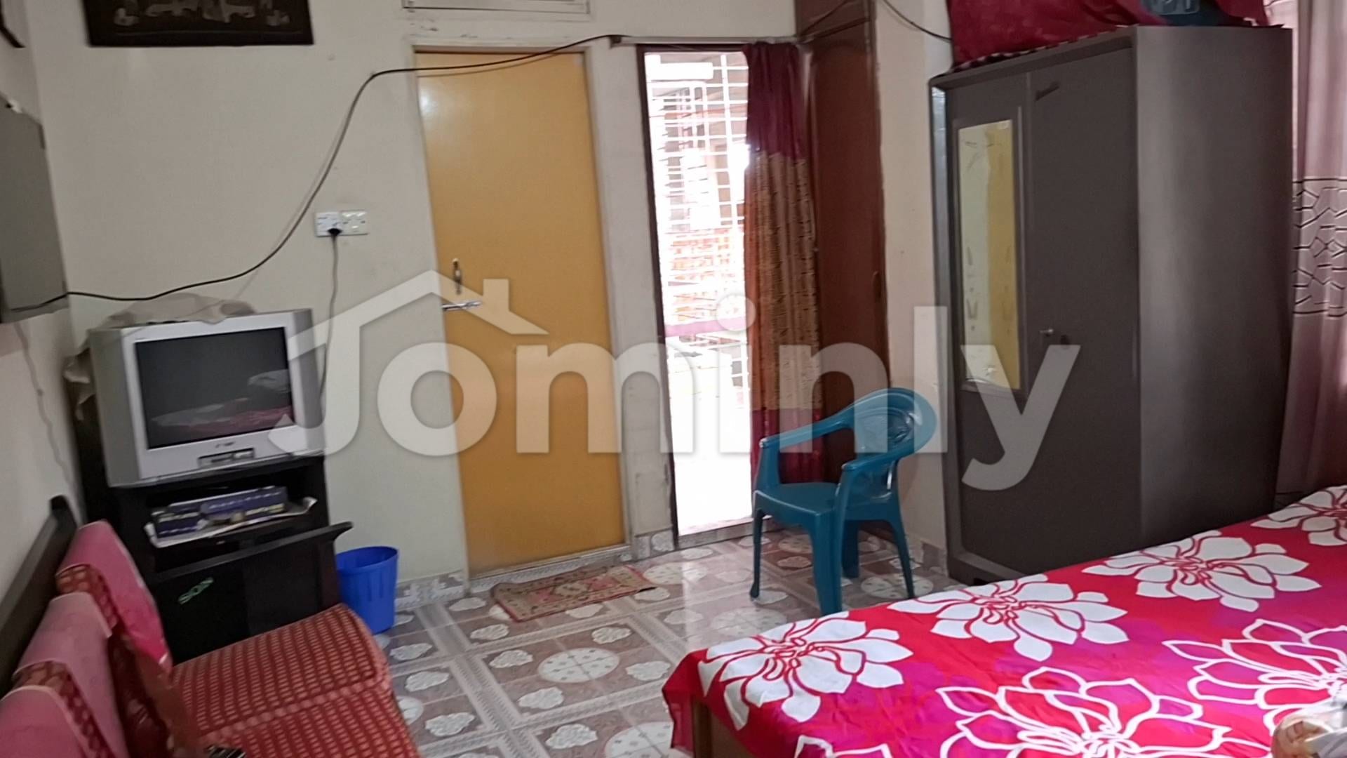 Spacious 1650 Sqft Apartment for Sale in South Banasree Block-D | Price: 90 Lac Only | Titas Gas & Parking - 4
