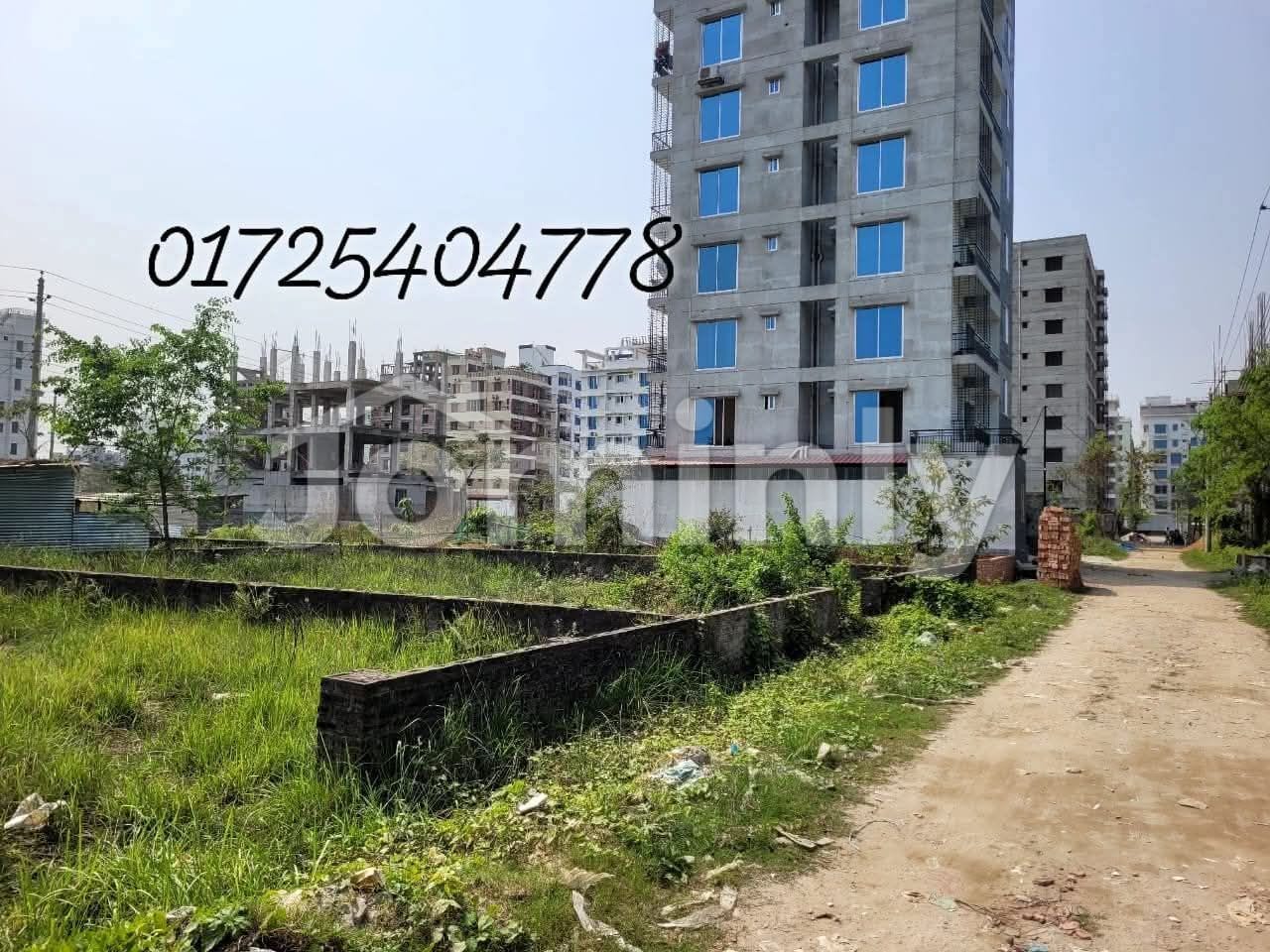 Prime 8 Katha (4+4) North Facing Plot for Sale in Block-L, Bashundhara R/A | 100% Ready for Construction
