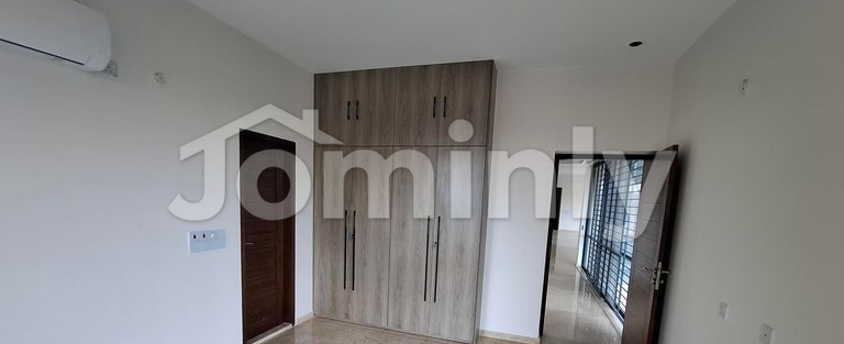 Luxurious 3600 Sqft Brand New Apartment for Sale in Gulshan | South Facing | Full Amenities - 4