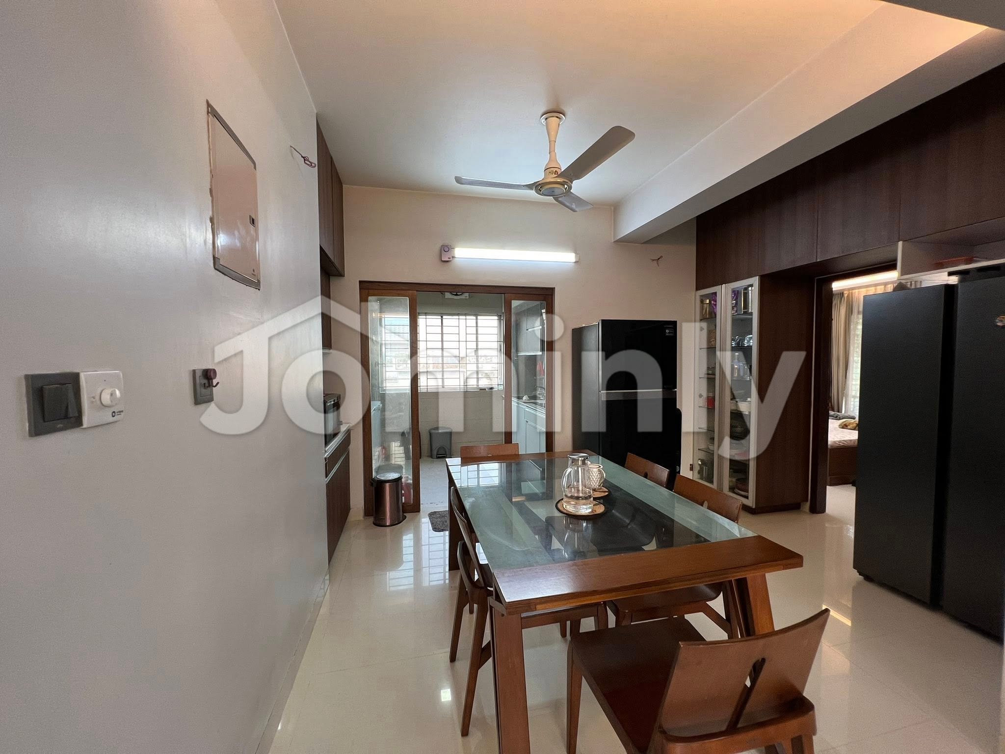 Prime Deal! 1600 Sqft Semi-Furnished Flat for Sale in Mohanagar Project | Near Hatirjheel | 7th Floor - 5