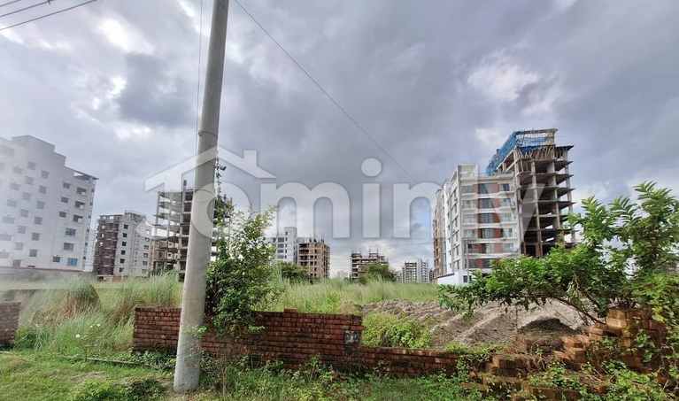 Prime 10 Katha South-Facing Plot for Sale at Bashundhara R/A, Block M | 30ft Wide Road - 2