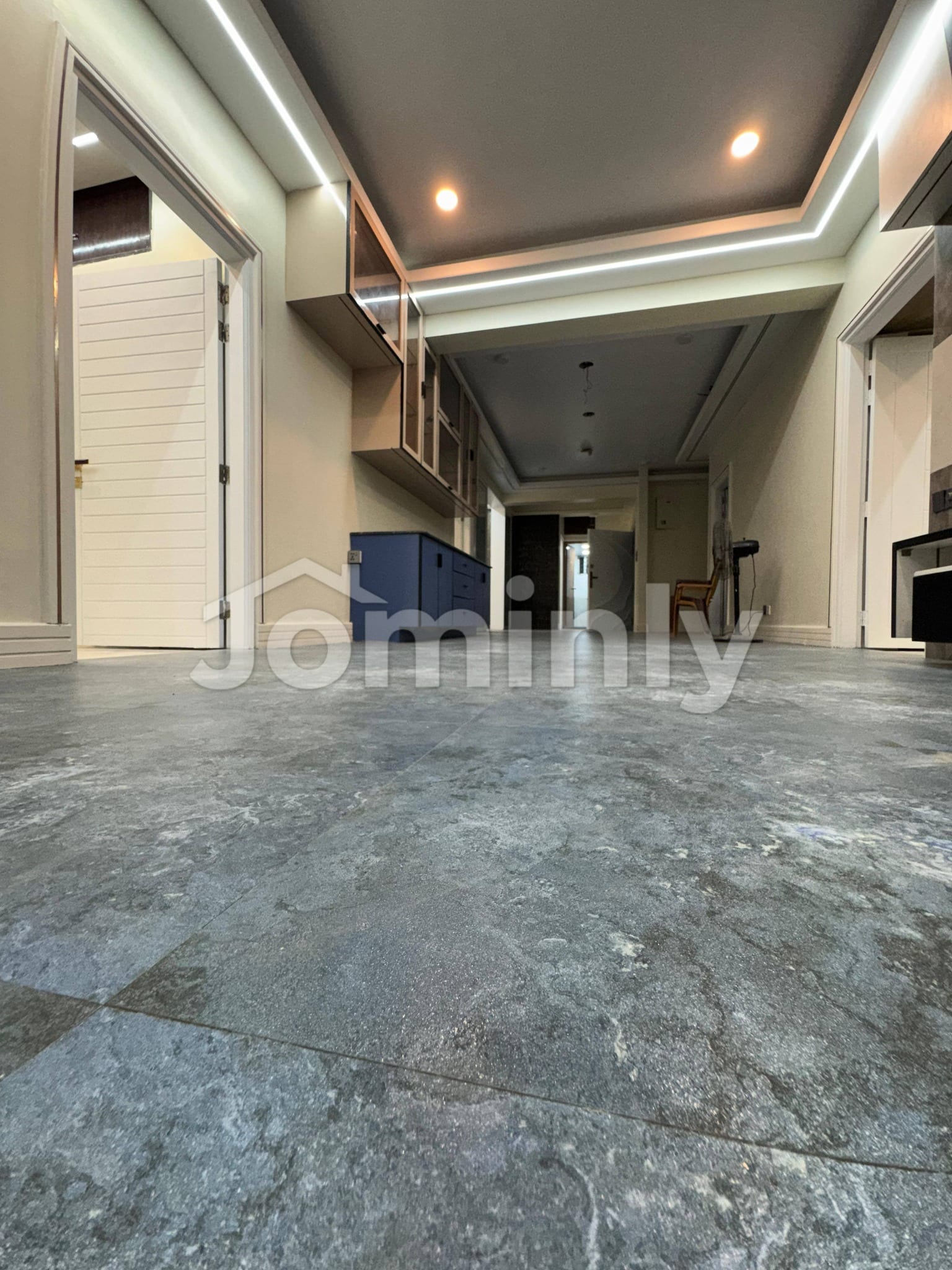 Exclusive 2415 Sqft Single Unit Full Furnished Apartment for Sale at Bashundhara R/A, Block E | Near Evercare Hospital - 3