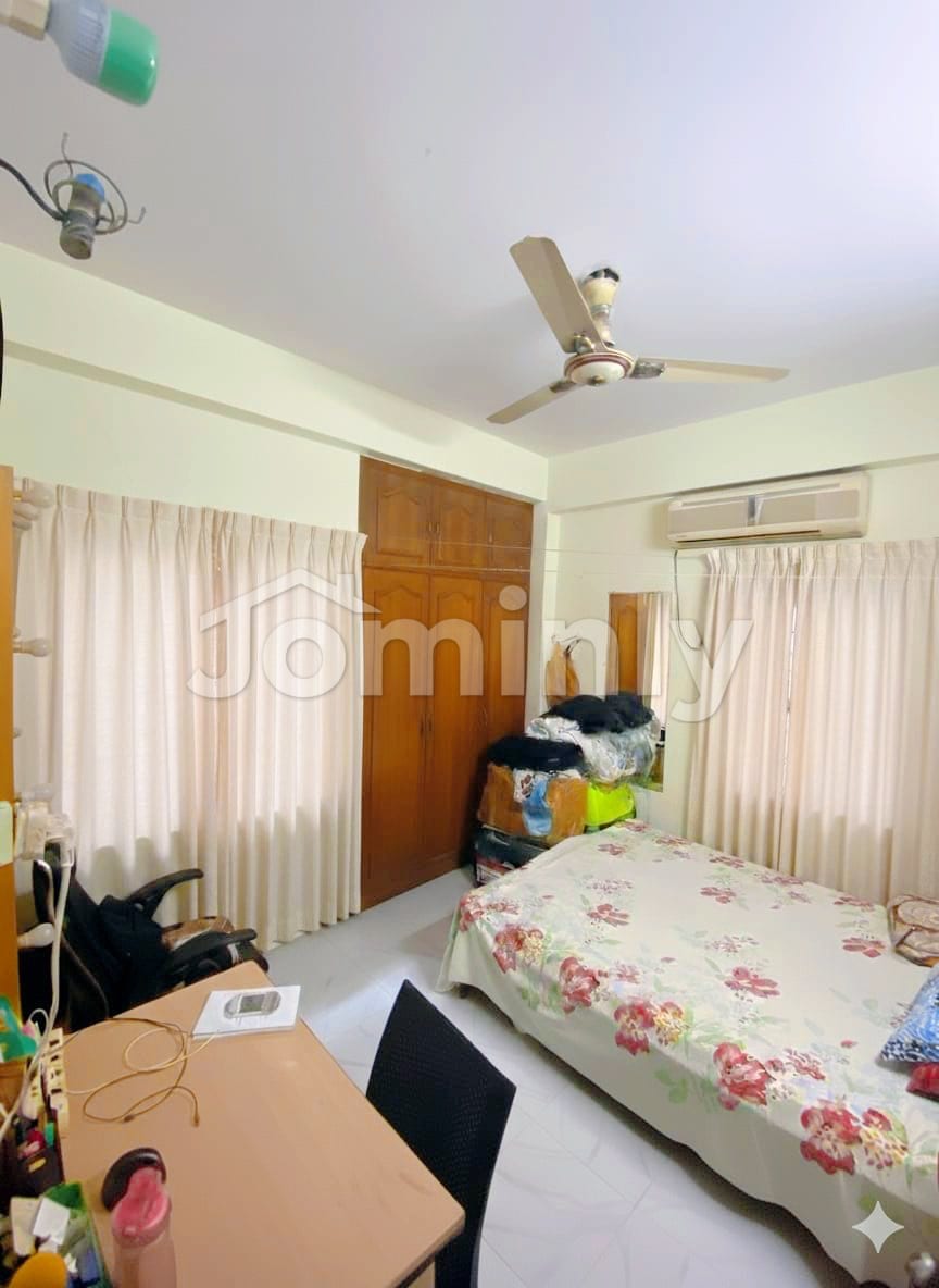 1435 Sqft South-Facing Apartment for Sale in Uttara Sector 11 | Built by Rangs Properties | Titas Gas Included - 5