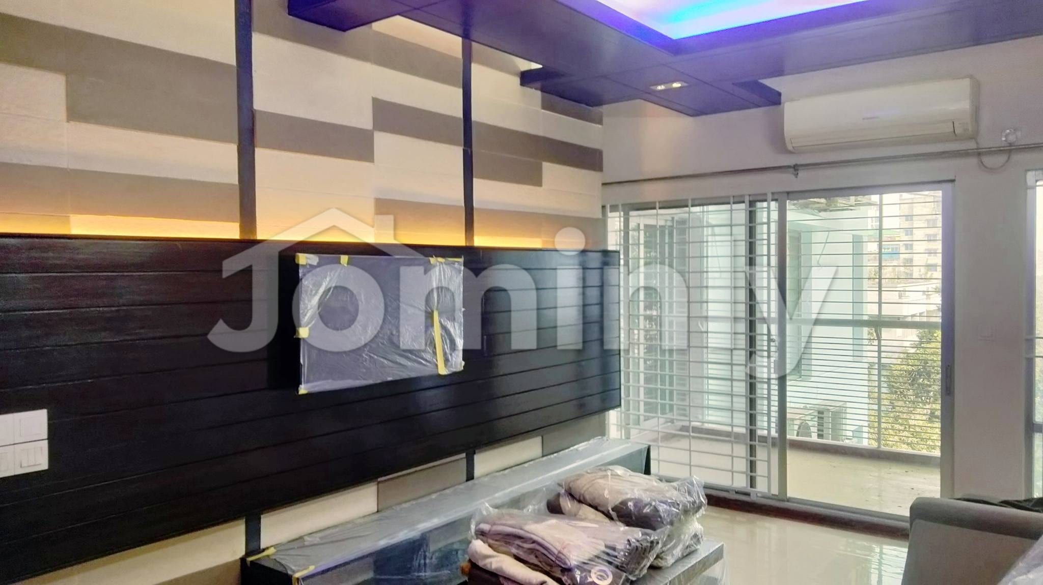 3,250 Sqft Luxurious Fully Furnished Apartment for Rent in Gulshan 1 | Prime 5th Floor Unit - 2