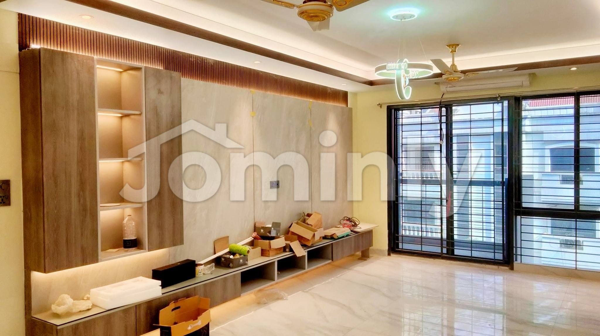 2,350 Sqft Luxurious Fully Furnished Apartment for Rent in Gulshan 1 | Prime 5th Floor Unit - 2