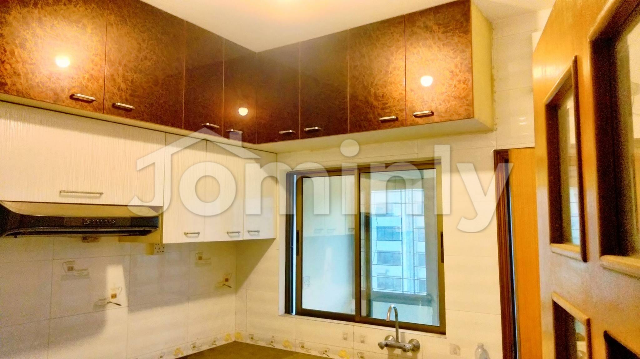 2,850 Sqft Spacious 4-Bedroom Unfurnished Apartment for Rent in Gulshan 1 | 8th Floor - 4