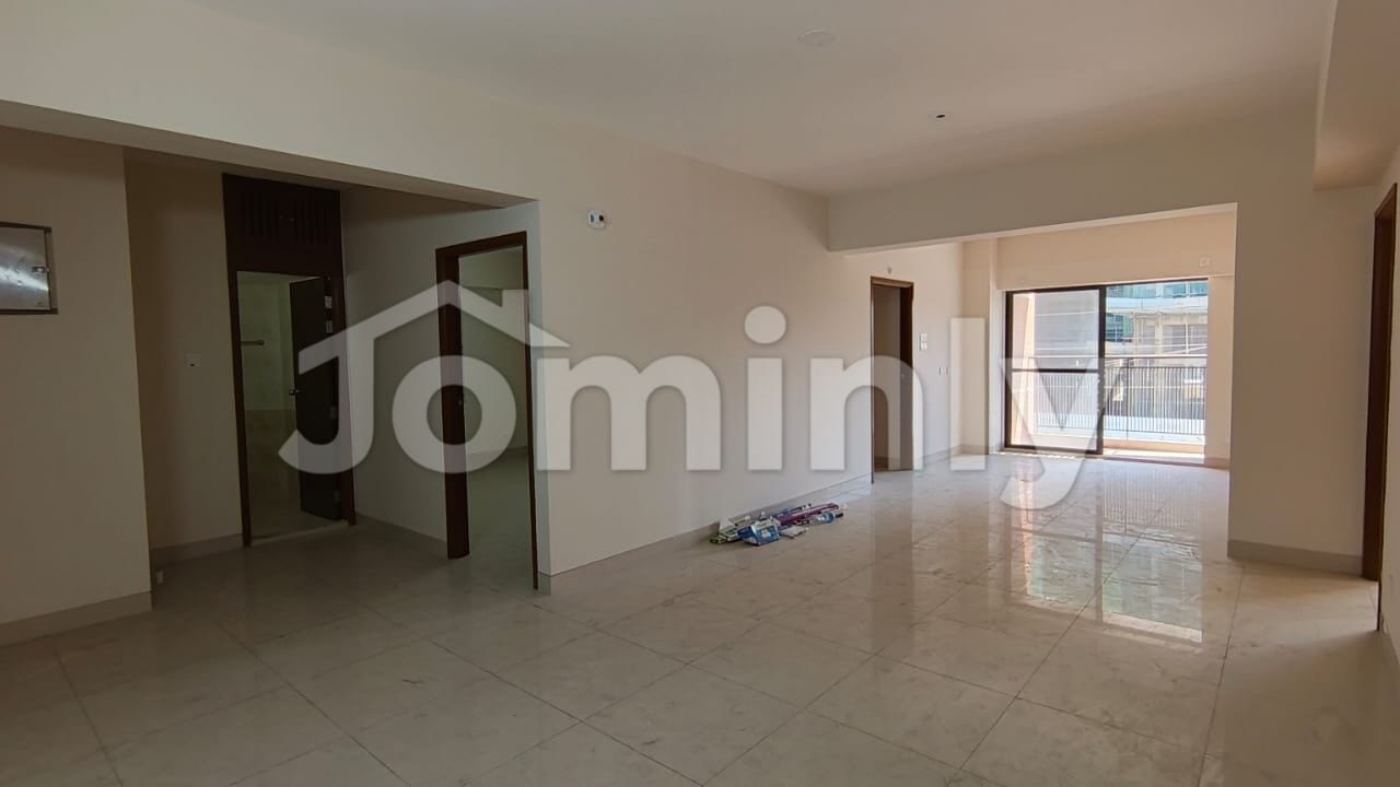 Spacious 3-Bedroom Ready Apartment near 300ft Road | Bashundhara G-Block (Unit C) - 4