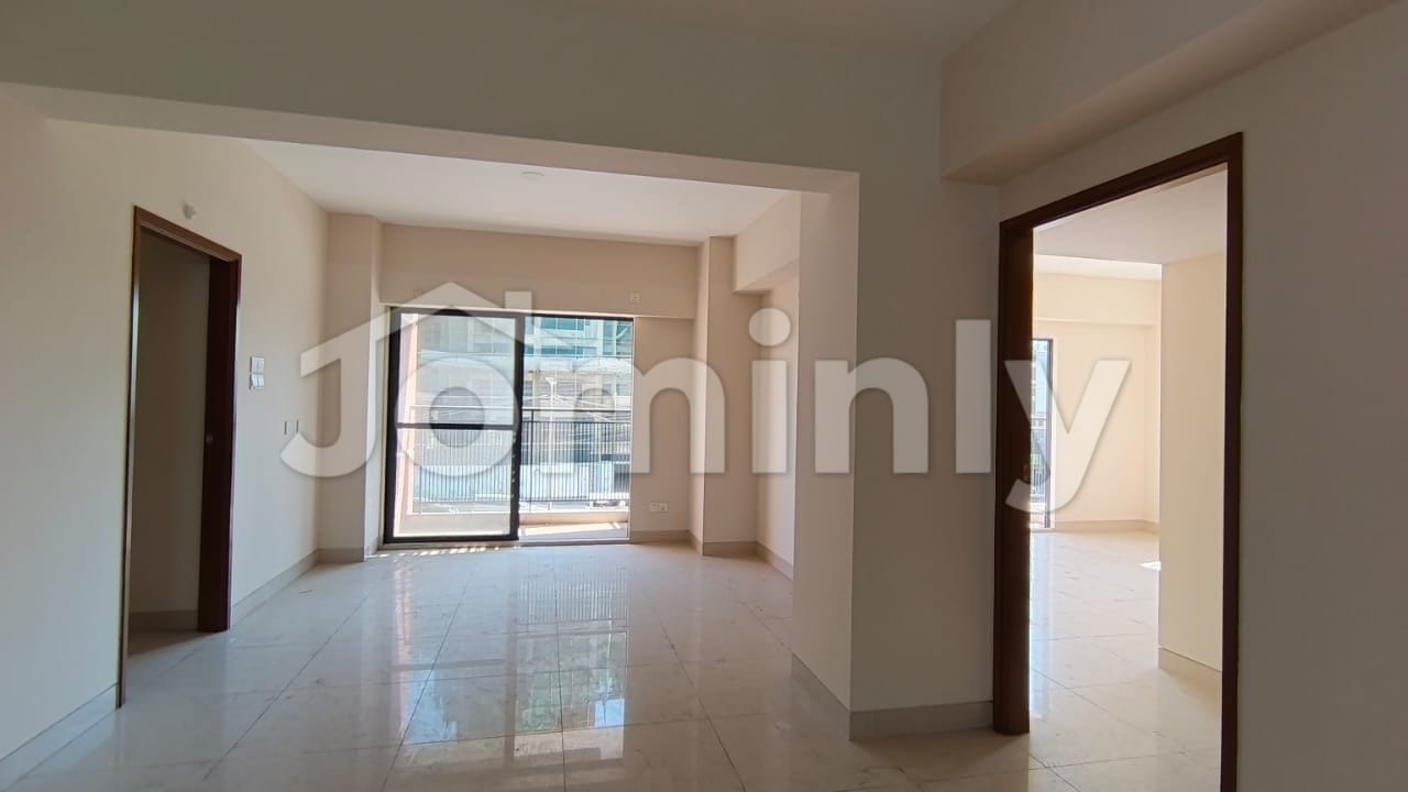 Spacious 3-Bedroom Ready Apartment near 300ft Road | Bashundhara G-Block (Unit C) - 5
