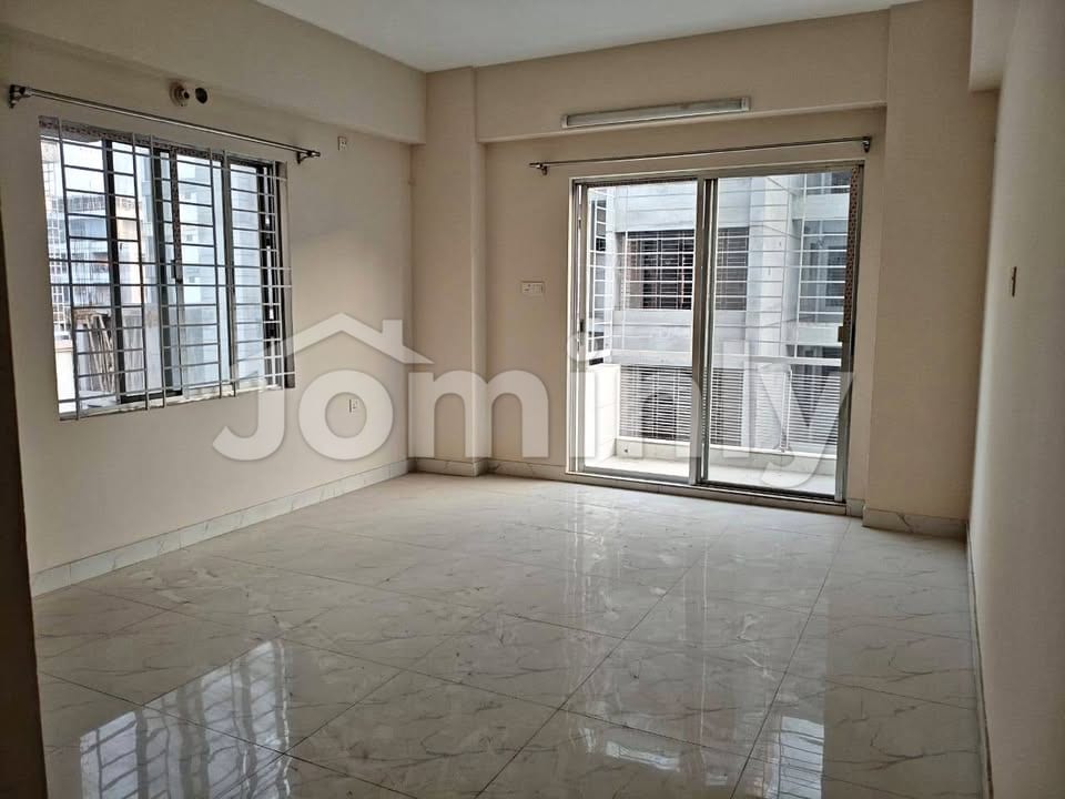 2,150 Sqft South-Facing Almost New Apartment for Rent | Bashundhara R/A, Block-I | 7th & 8th Floor - 2