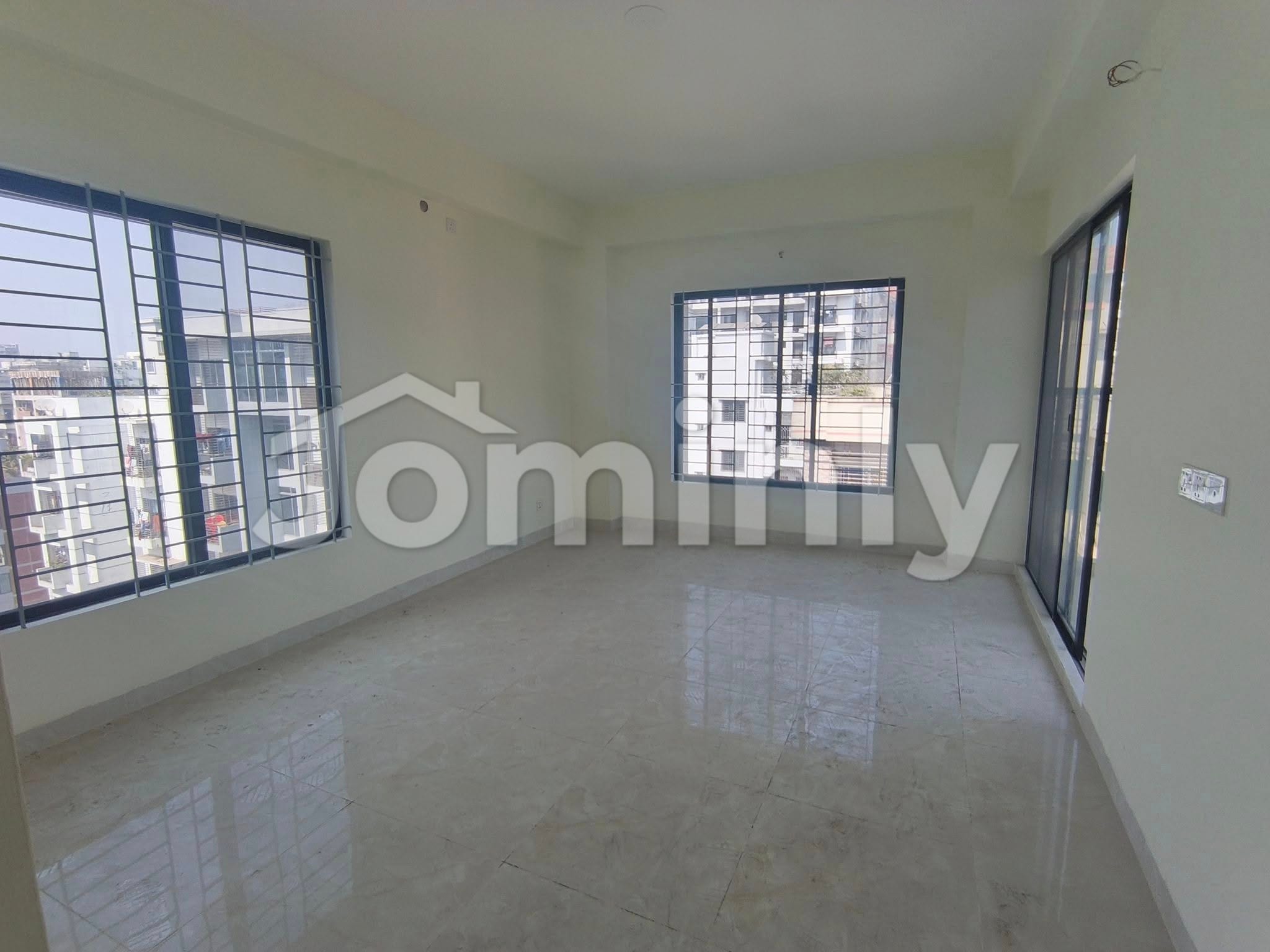 1,850 Sqft South-Facing Ready Flat for Sale | Block J, Bashundhara R/A | Single Unit | 7th Floor - 5