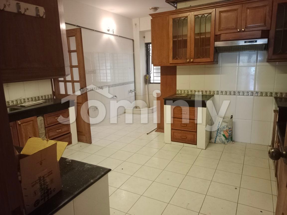 Premium 4000 Sft Luxury Apartment for Rent in Gulshan 2 - 3