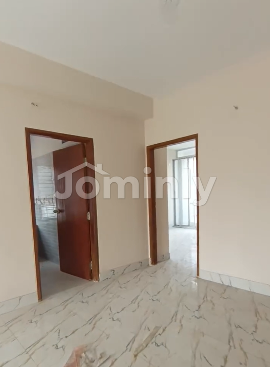1,450 Sqft North-Facing Ready Apartment for Sale | Block M, Bashundhara R/A | Green Hut | 3rd Floor