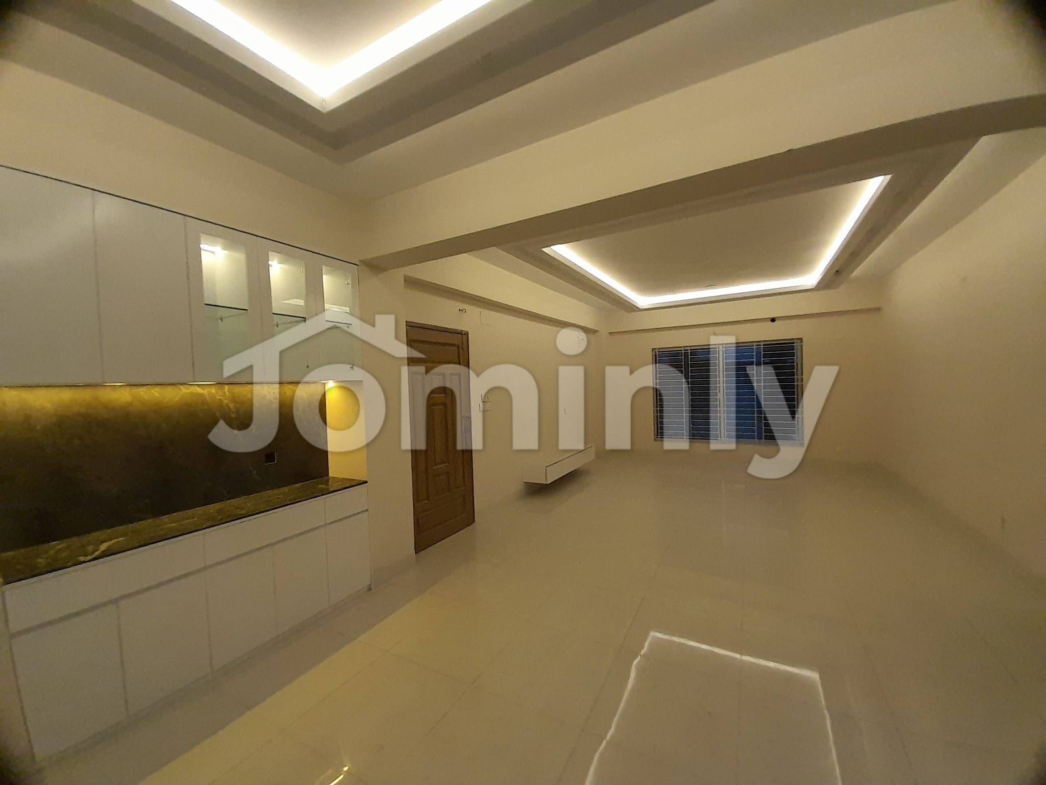 Brand New 2250 SFT South-Facing Luxury Apartment in Bashundhara RA