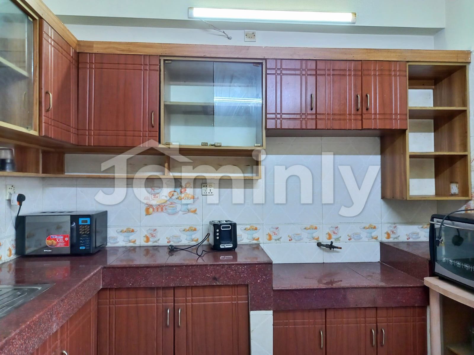 Luxury 2400 SFT Fully Furnished Apartment for Rent in Banani North - 3