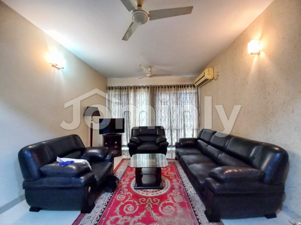 Luxury 2400 SFT Fully Furnished Apartment for Rent in Banani North - 4