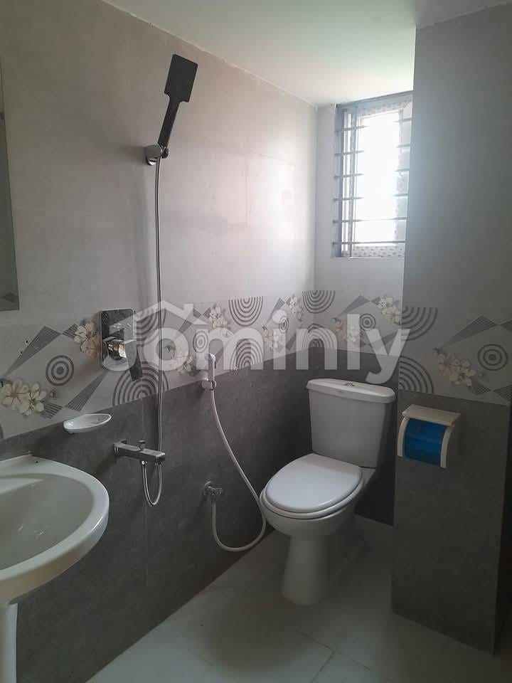 Charming 900 SFT 2BHK Family Apartment for Rent in Bashundhara RA - 2