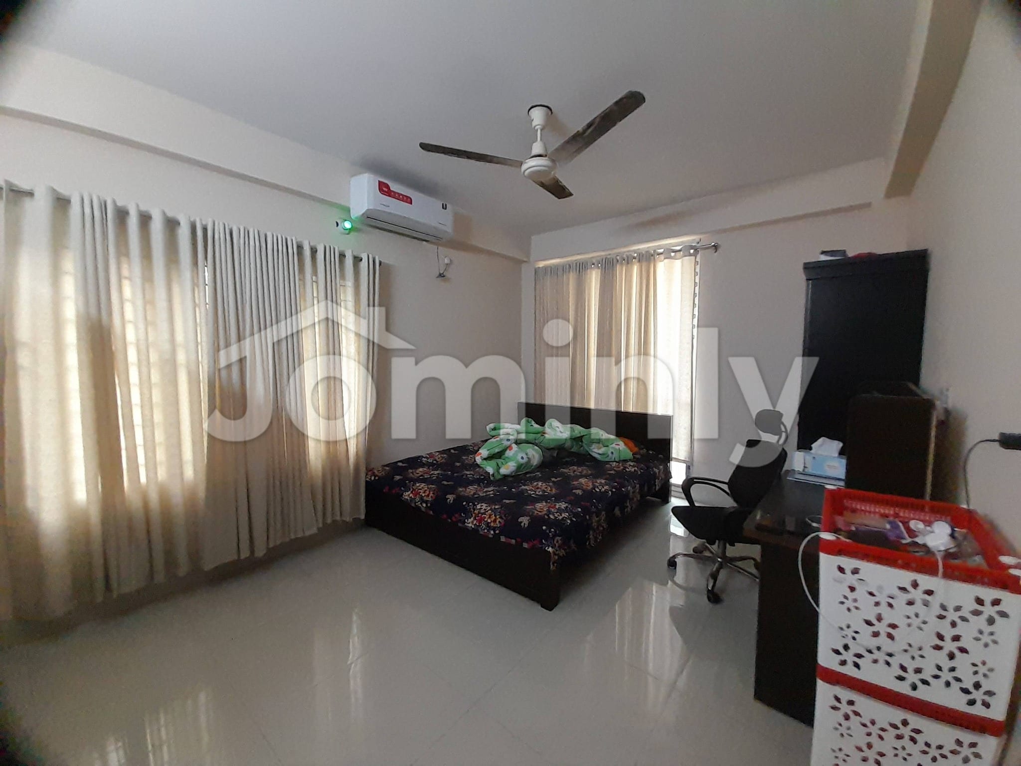 Spacious 1780 SFT 3BHK Apartment in Bashundhara RA Prime Location