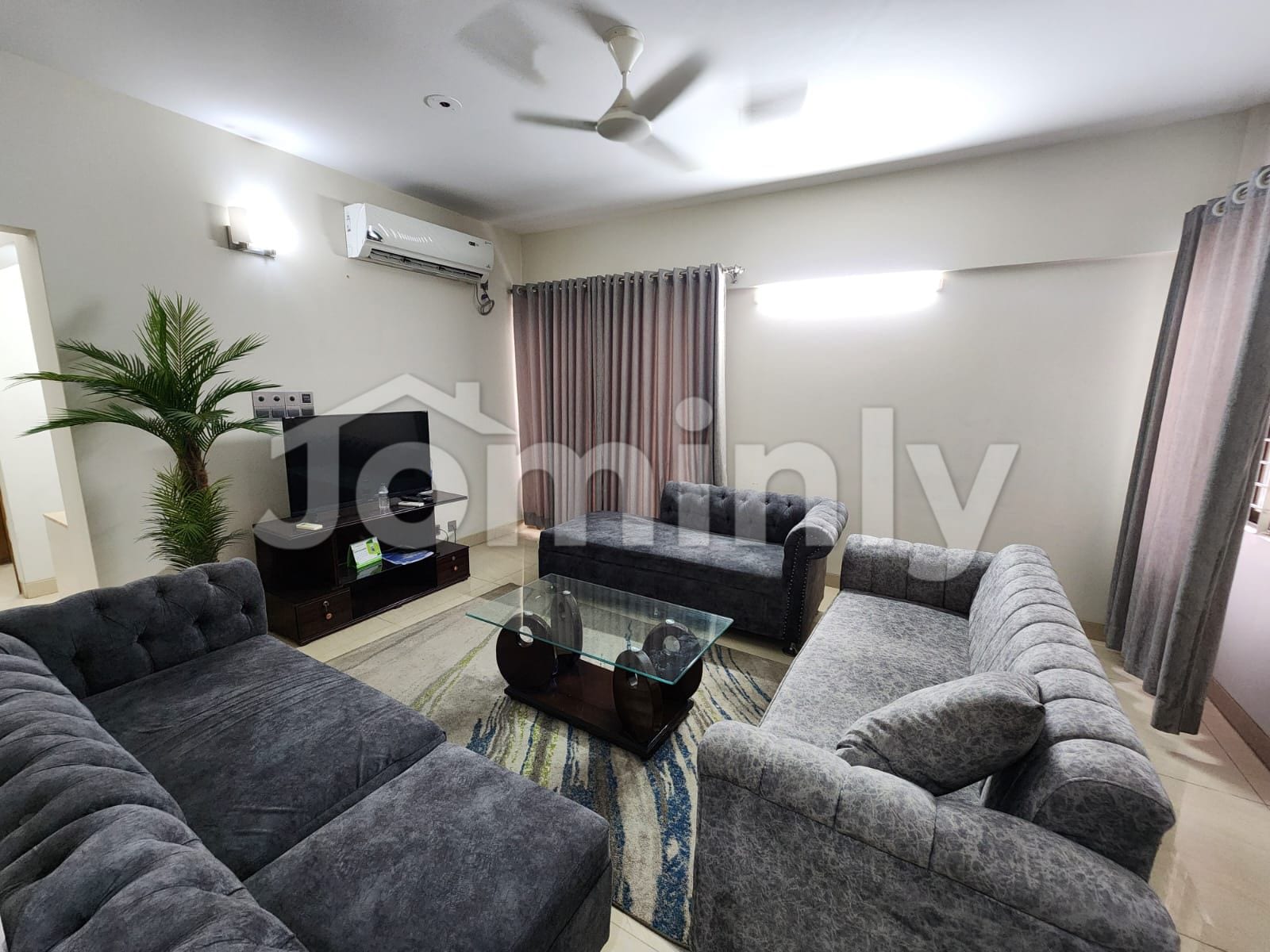 Premium 2500 SFT Fully Furnished Luxury Residence for Rent in Gulshan - 2