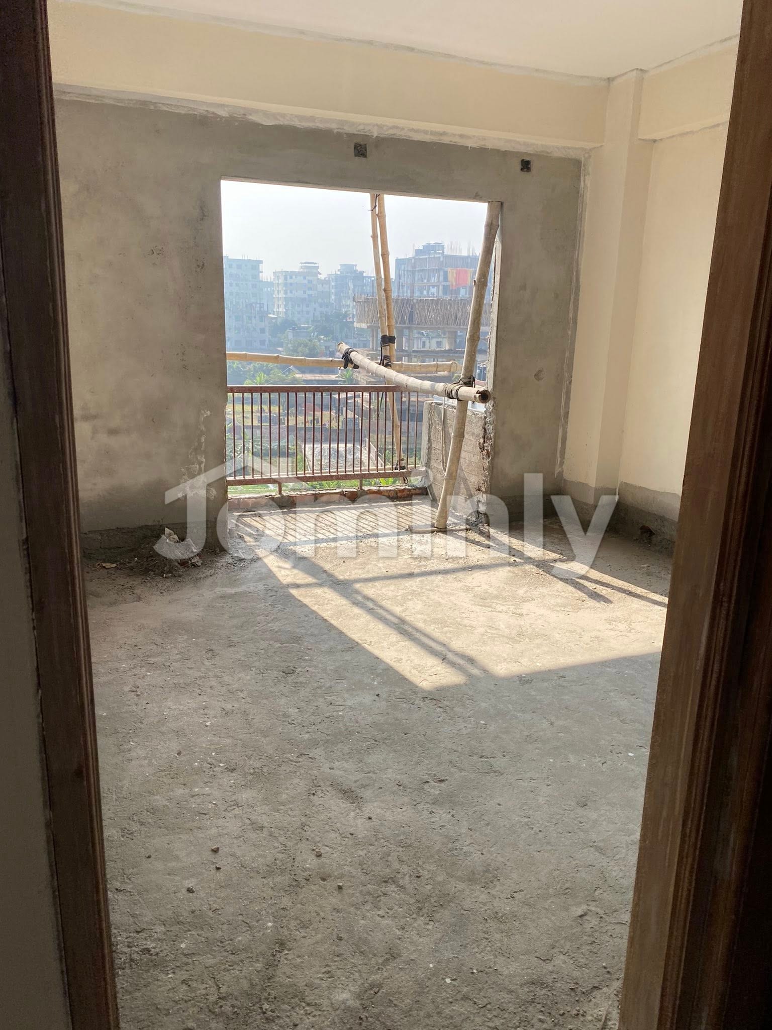 1,624 Sqft South-Facing Single Unit Ready Flat for Sale | South Banasree, Near Kazibari - 2