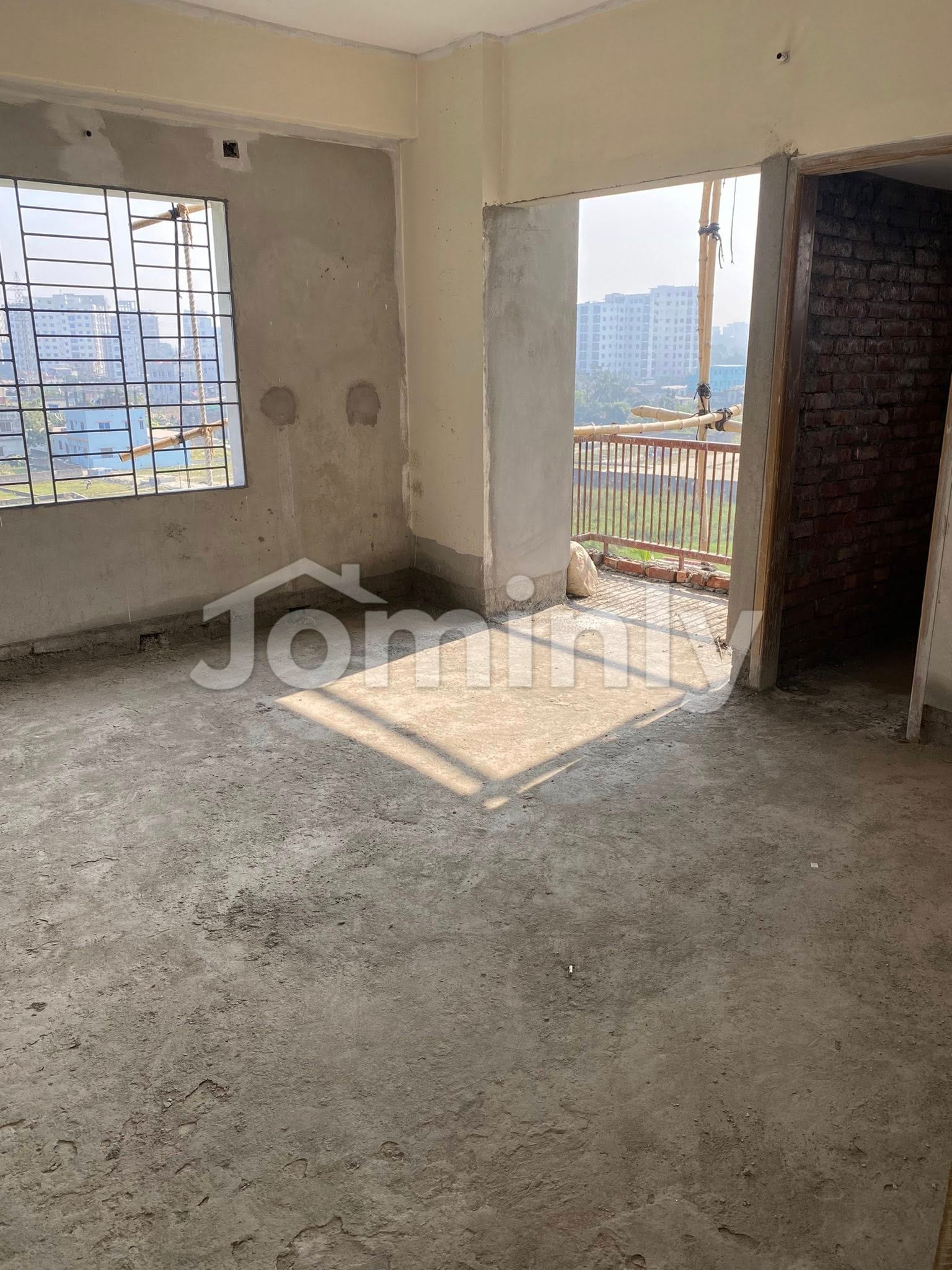 1,624 Sqft South-Facing Single Unit Ready Flat for Sale | South Banasree, Near Kazibari - 4