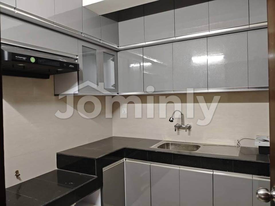Premium 1,850 sq. ft. Brand New BTI Apartment in Bashundhara Block-E - 5