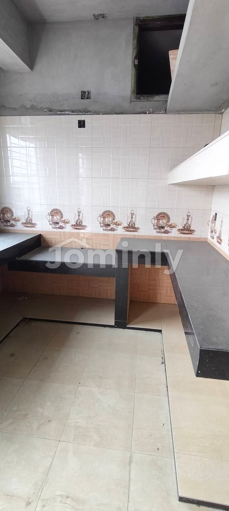 New 1,550 Sft South-Facing Apartment for Sale in Banasree Block-C near Police Park - 5