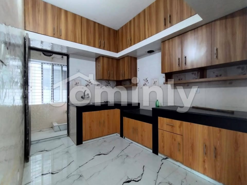 Premium 2,000 sq. ft. North-Facing Family Apartment in Bashundhara Block-I - 4