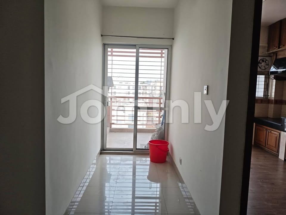 Premium 2,100 sq. ft. Ready-to-Move Interior Designed Apartment for Sale in Bashundhara Block-I - 3