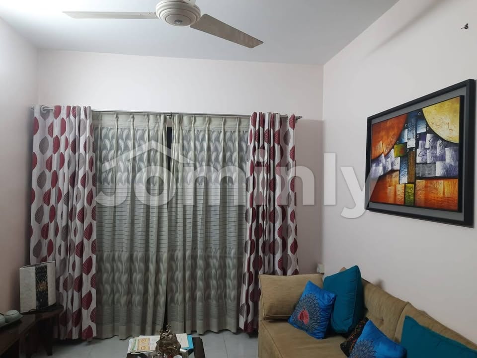 860 Sft East-Facing Used Apartment for Sale in Uttara Sector-5
