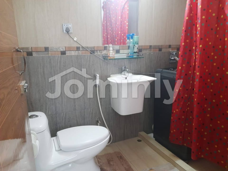 860 Sft East-Facing Used Apartment for Sale in Uttara Sector-5 - 5