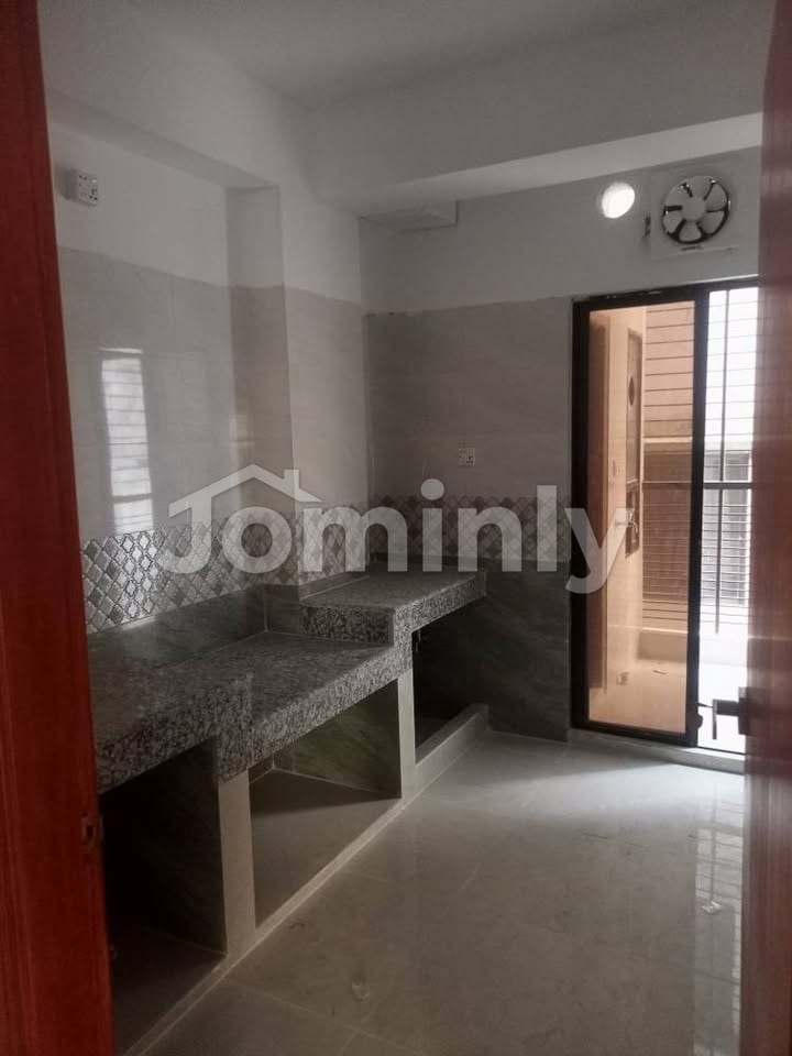 1,700 Sft South-Facing Ready Apartment for Sale at Babar Road, Mohammadpur - 3
