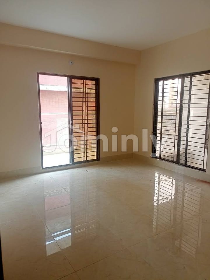 1,700 Sft South-Facing Ready Apartment for Sale at Babar Road, Mohammadpur - 5