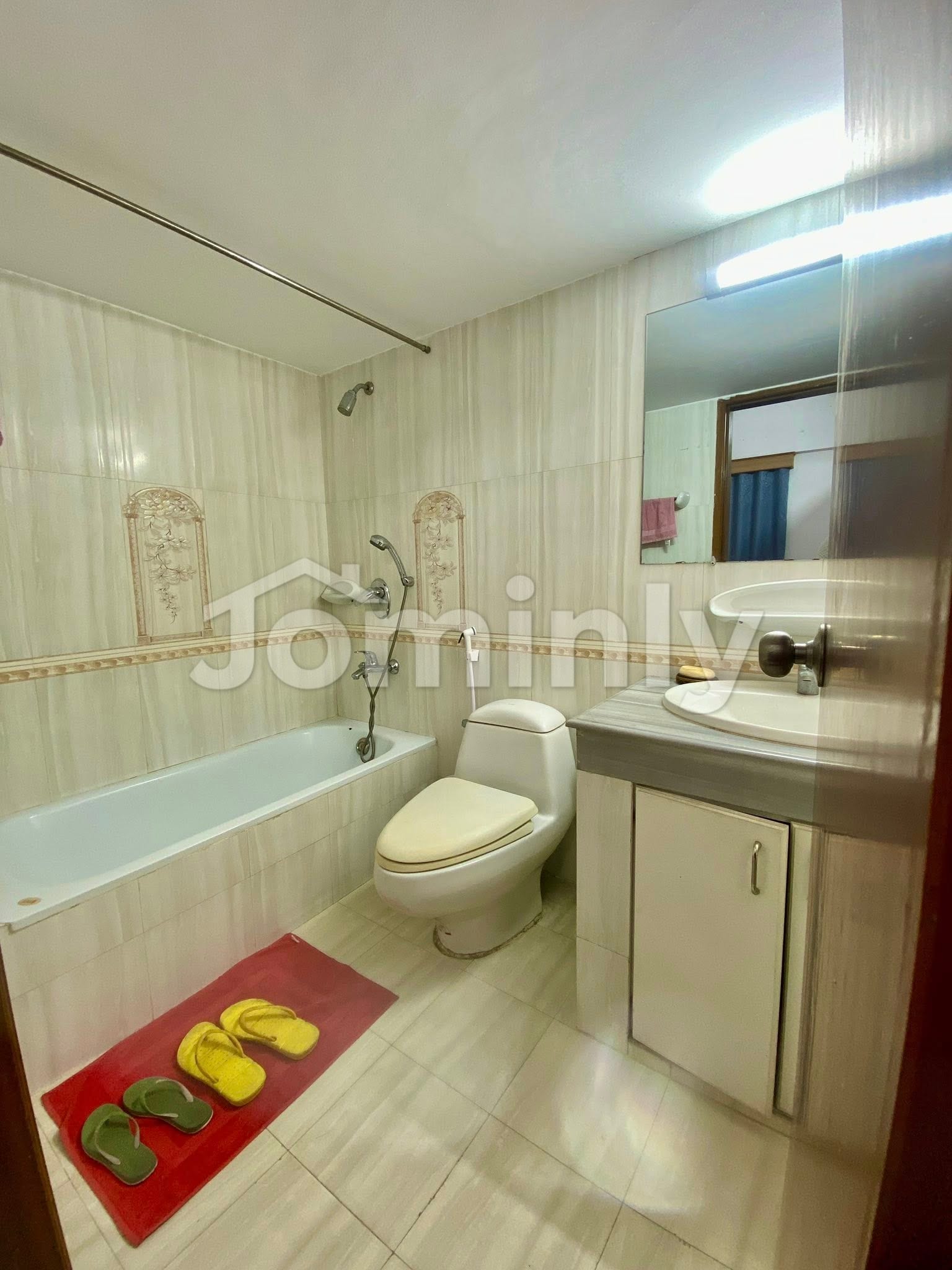Premium 2,142 sq. ft. Well-Maintained Apartment in Gulshan-2 - 2