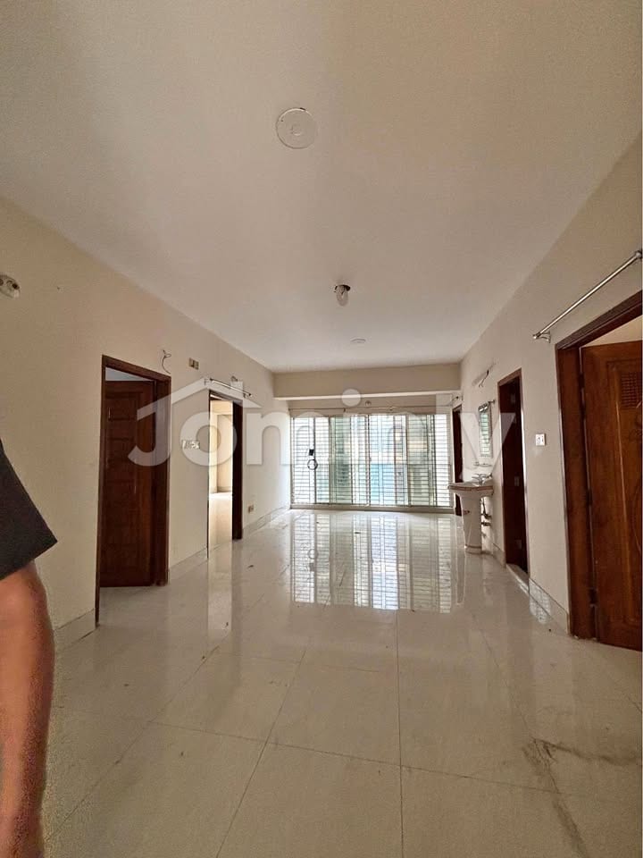 Premium 1,850 sq. ft. 4-Bedroom Family Apartment in Bashundhara Block-F