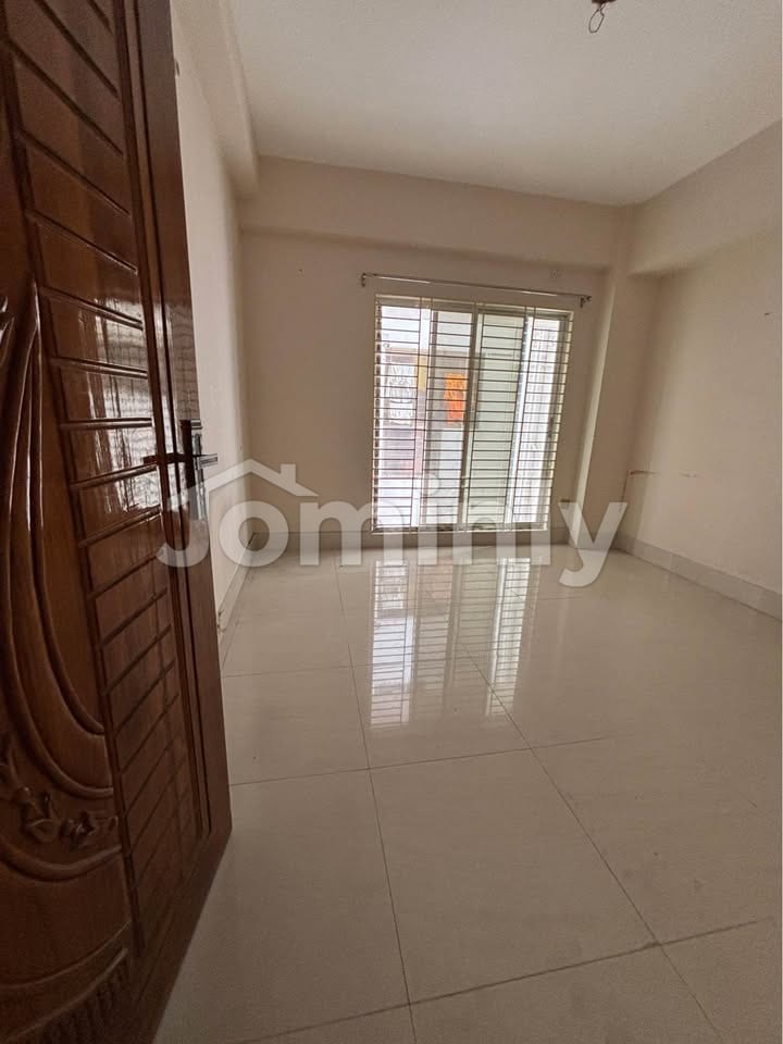 Premium 1,850 sq. ft. 4-Bedroom Family Apartment in Bashundhara Block-F - 4