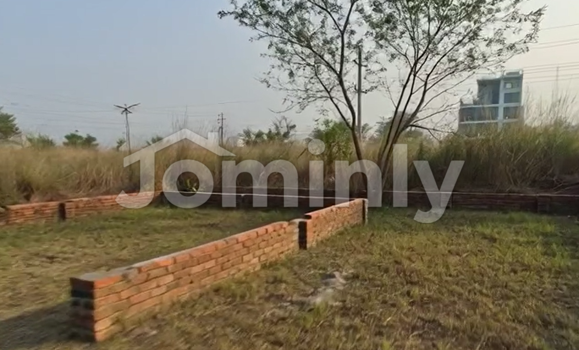 7.5 Katha South-Facing Residential Plot for Sale in Bashundhara M-Block