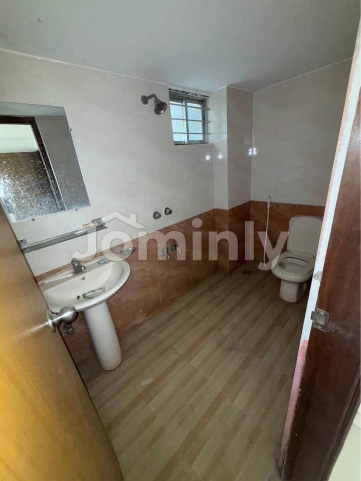 1,450 sq. ft. Spacious Family Apartment in Bashundhara Block-F - 2