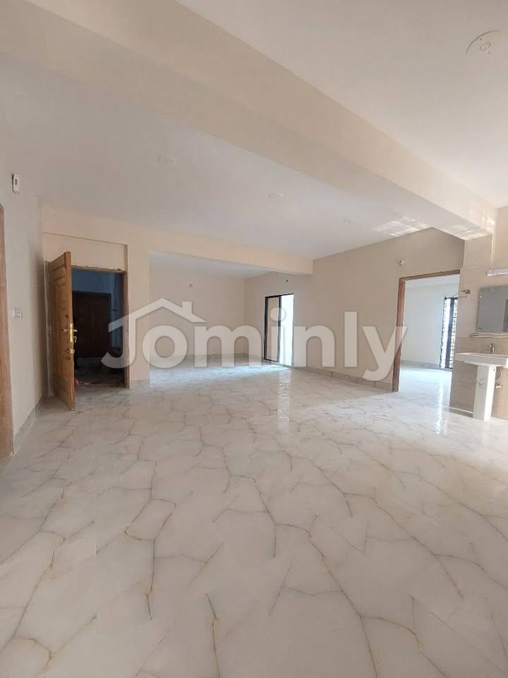 2,100 Sft South-Facing 4-Bedroom Ready Apartment for Sale at Babar Road
