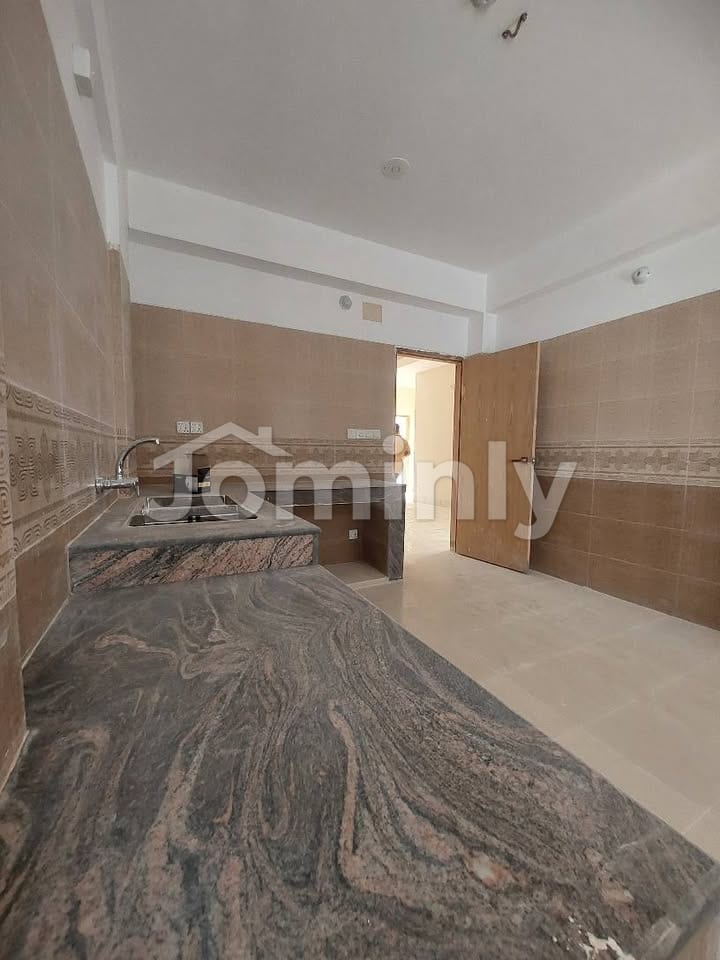 2,100 Sft South-Facing 4-Bedroom Ready Apartment for Sale at Babar Road - 5