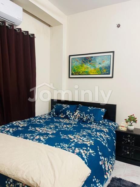 Modern 3-Bedroom Fully Furnished Apartment in Sector 9