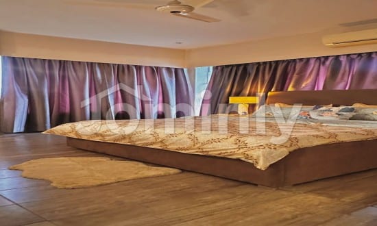 Luxurious 3,200 sq. ft. Lakeside Living in Gulshan 1 - 5
