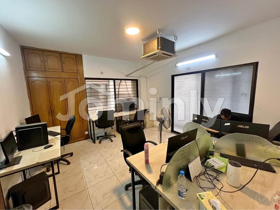 Prime 1,800 sq. ft. Office Space for Rent Near Banani Puja Math