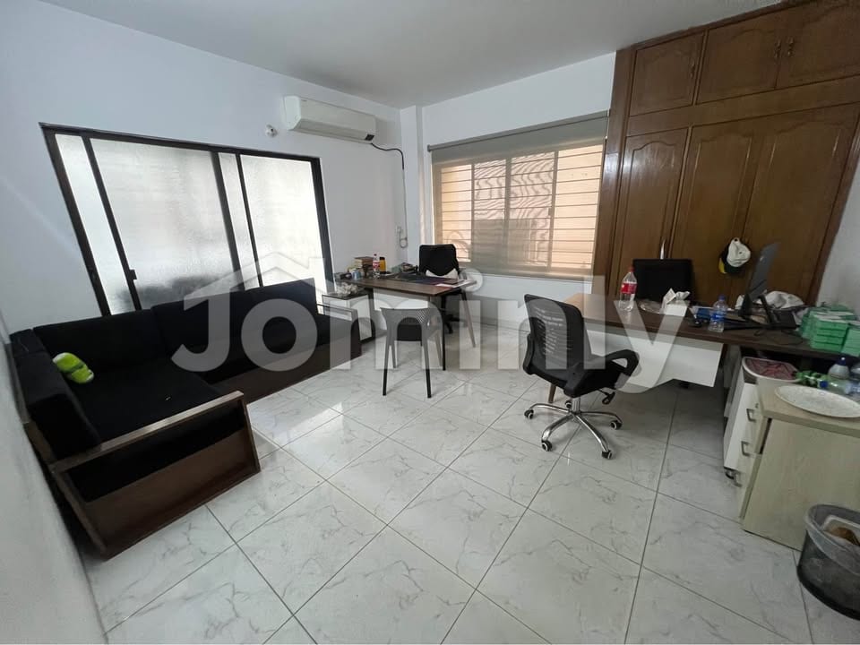 Prime 1,800 sq. ft. Office Space for Rent Near Banani Puja Math - 4