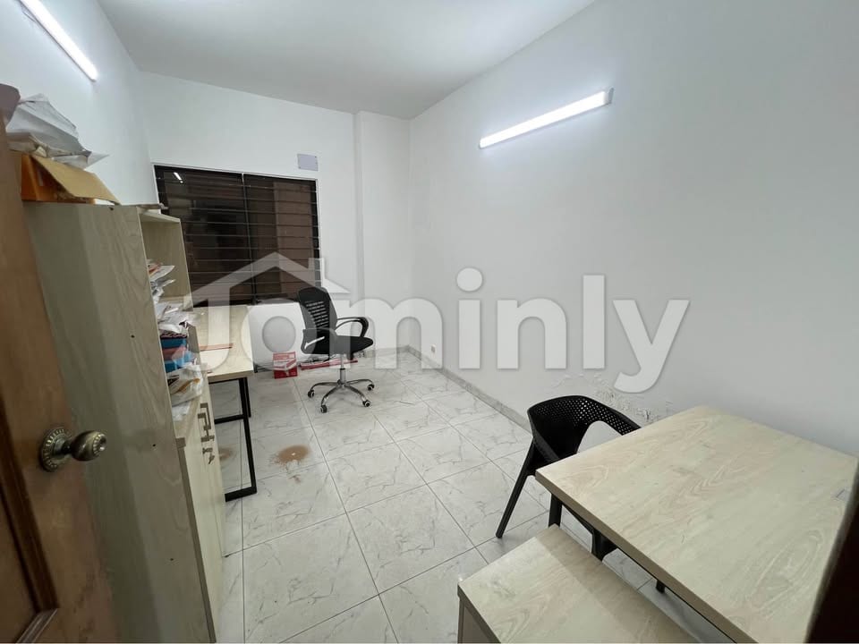 Prime 1,800 sq. ft. Office Space for Rent Near Banani Puja Math - 5