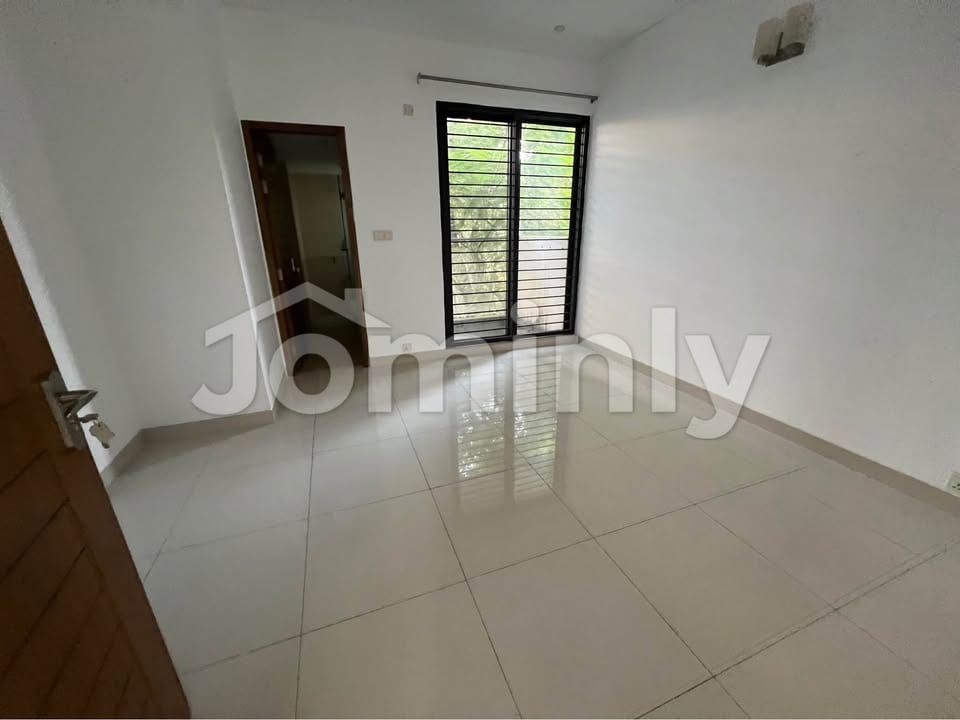 Massive 2,700 sq. ft. Luxury Apartment in Banani North | Only 110k!