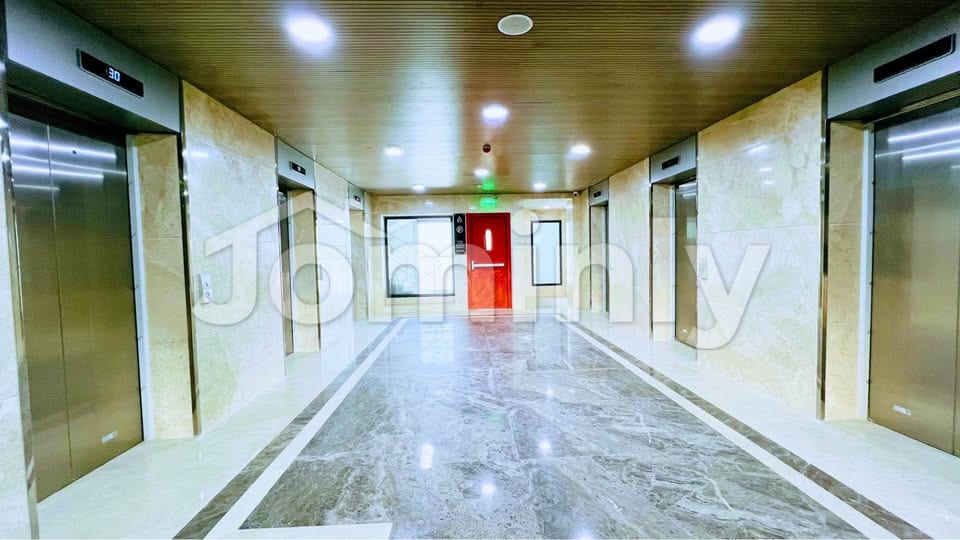 Prestigious 7,300 sq. ft. Premium Commercial Workspace in Gulshan